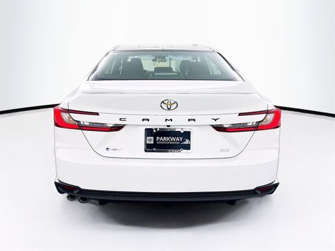 New 2026 Toyota Camry SE image 5