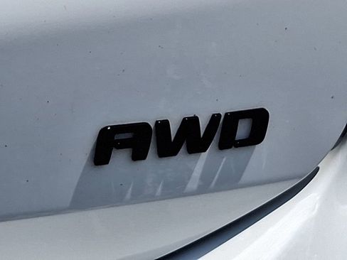 Used 2022 Chevrolet Equinox Premier image 31