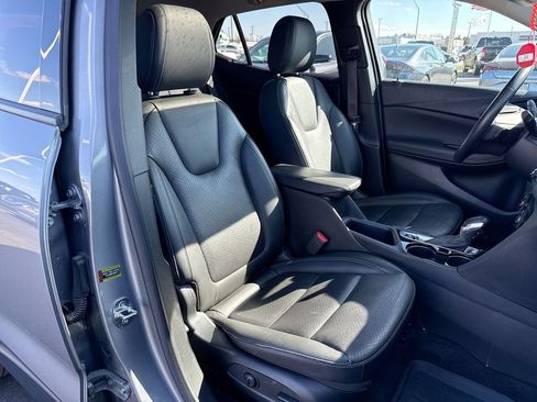 Used 2023 Buick Encore GX Essence w/ Experience Buick Package AWD/4WD image 25