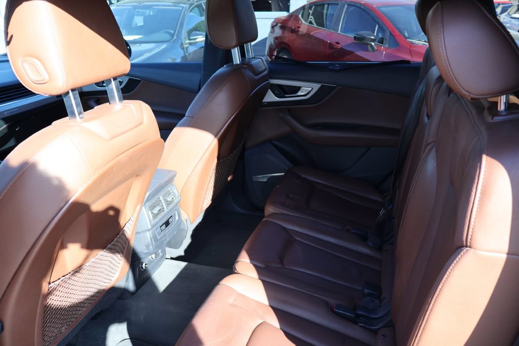 Used 2018 Audi Q7 2.0T Premium Plus w/ Premium Plus Package AWD/4WD image 17