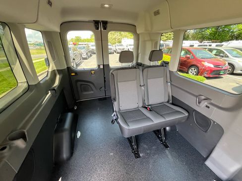 Used 2024 Ford Transit 350 XLT image 40