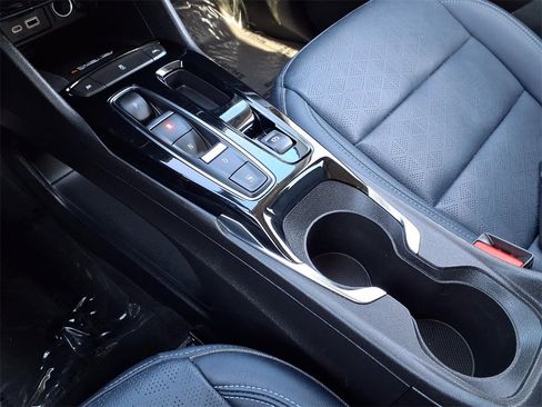 Used 2022 Chevrolet Bolt EUV Premier w/ Sun & Sound Package image 21