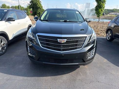 Used 2019 Cadillac XT5 Luxury w/ LPO, Black Ice Package AWD/4WD image 2