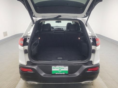 Used 2018 Jeep Cherokee Limited AWD/4WD image 29