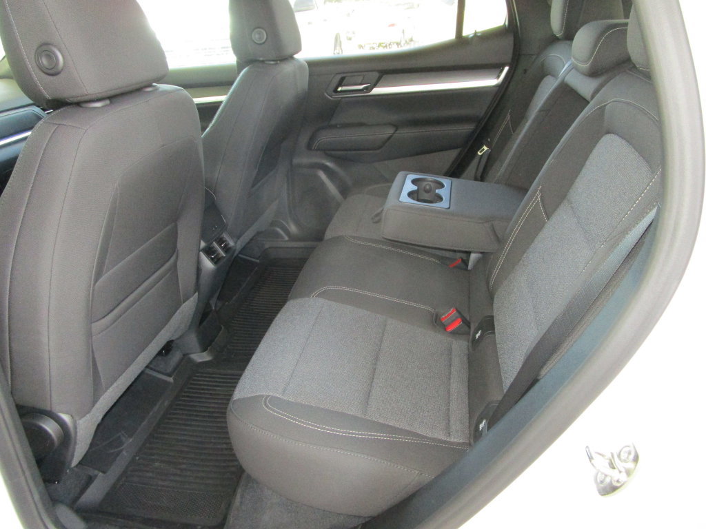 New 2027 GMC Terrain Elevation w/ LPO, Floor Liner Package FWD image 17