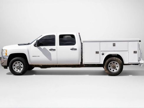 Used 2012 Chevrolet Silverado 3500 W/T w/ Skid Plate Package image 7