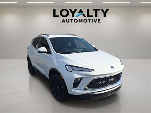 Used 2025 Buick Encore GX Sport Touring w/ Experience Buick Package image 7