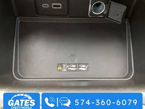 Used 2021 Chevrolet Tahoe Z71 w/ Z71 Signature Package AWD/4WD image 26