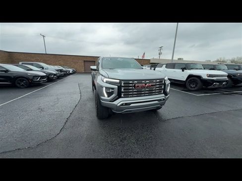 Certified 2023 GMC Canyon Denali AWD/4WD image 3