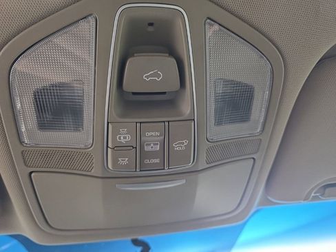 Used 2017 Hyundai Santa Fe Limited AWD/4WD image 25
