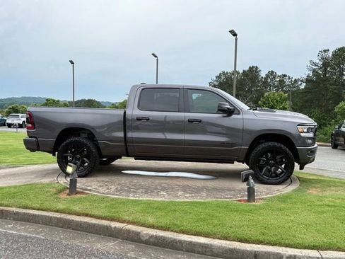 Used 2023 RAM 1500 Laramie AWD/4WD image 8