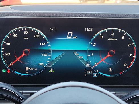 Used 2020 Mercedes-Benz GLE 350 4MATIC w/ Premium Package image 23