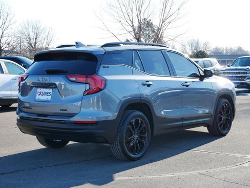 Used 2020 GMC Terrain SLE w/ Driver Convenience Package AWD/4WD image 10