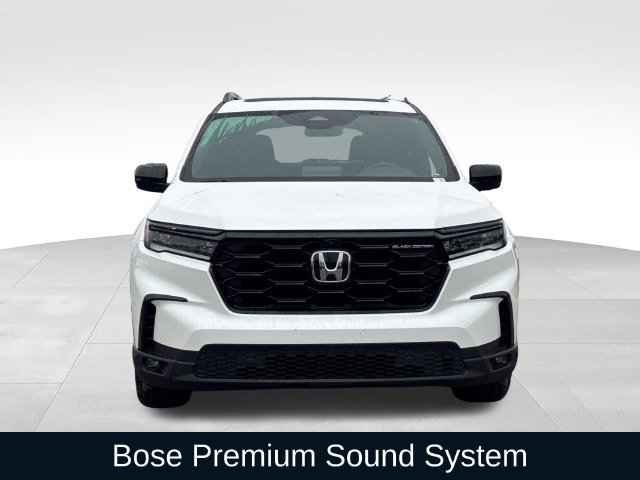 Used 2025 Honda Pilot Black Edition image 10