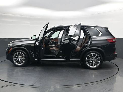 Used 2023 BMW X5 xDrive40i AWD/4WD image 41