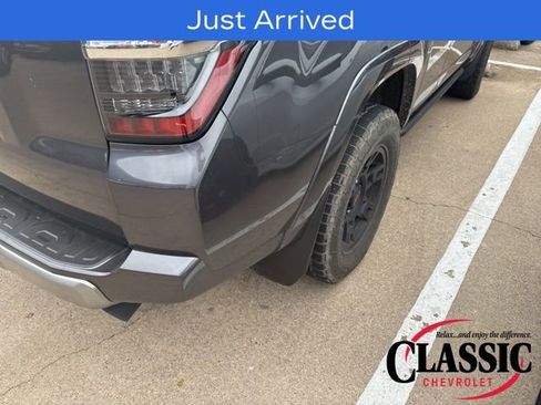 Used 2022 Toyota 4Runner TRD Off-Road Premium image 24