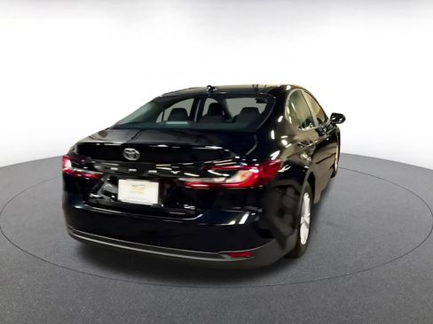 Used 2025 Toyota Camry LE image 14