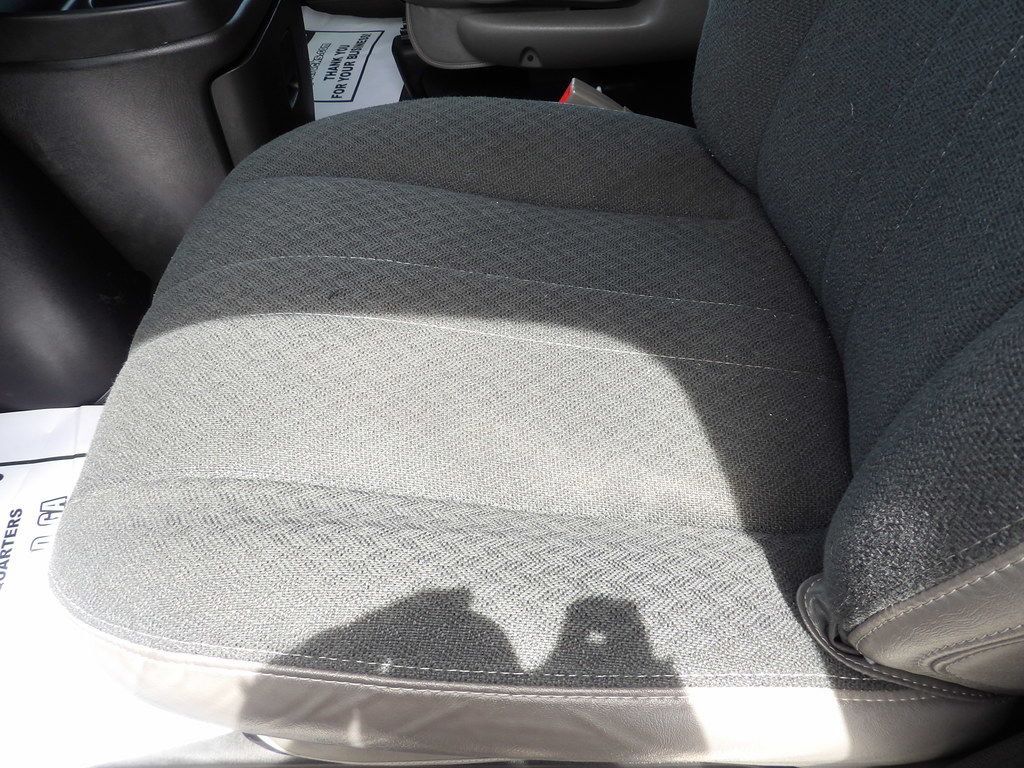 Used 2025 Chevrolet Express 2500 w/ Driver Convenience Package RWD image 18