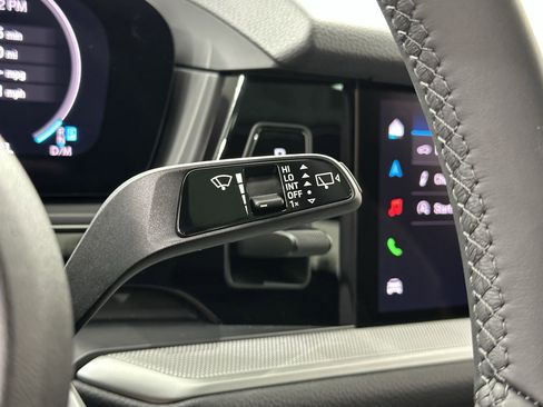 Certified 2025 Porsche Cayenne image 51