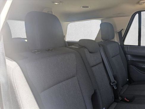 Used 2024 Ford Expedition XLT image 19