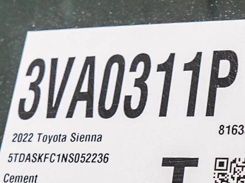 Used 2022 Toyota Sienna XLE Woodland Edition AWD/4WD image 31