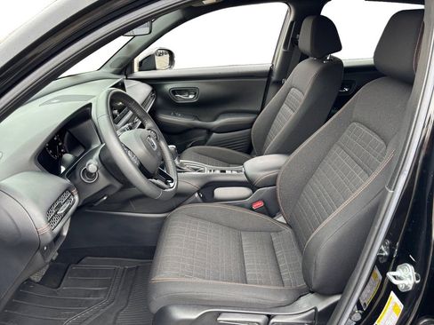 Used 2023 Honda HR-V Sport image 10