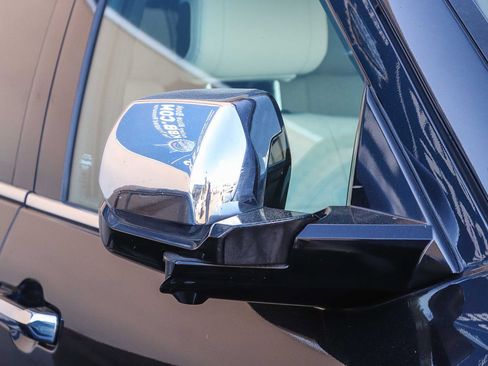 Used 2024 Toyota Sequoia Capstone image 7