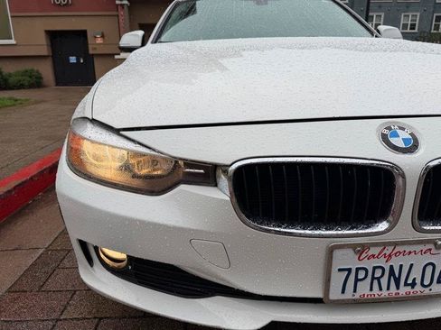 Used 2014 BMW 320i Sedan RWD image 23