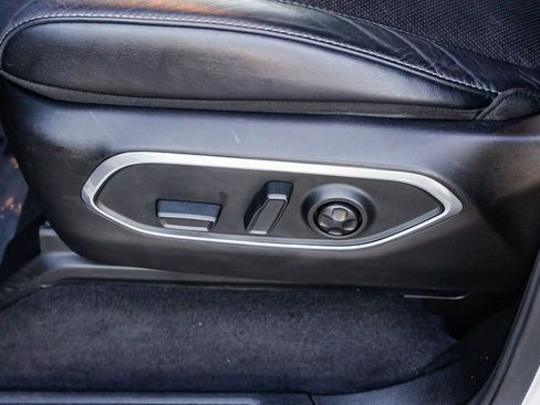 Certified 2024 Jeep Wagoneer Series II w/ Flexible Seating Group image 33