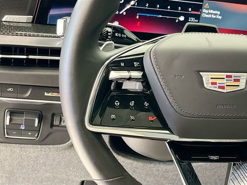 Used 2025 Cadillac Escalade V image 10