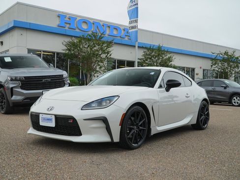 Used 2023 Toyota GR86 Premium image 1