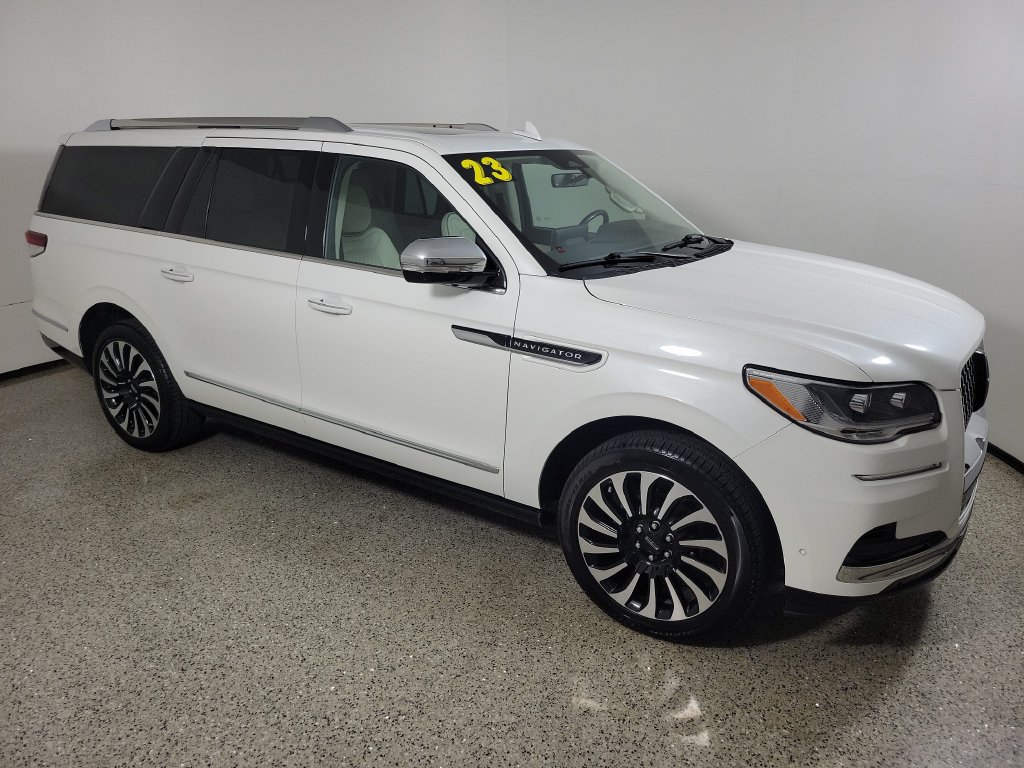 Certified 2023 Lincoln Navigator L Black Label AWD/4WD image 33