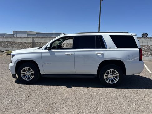 Used 2017 Chevrolet Tahoe LT RWD image 2