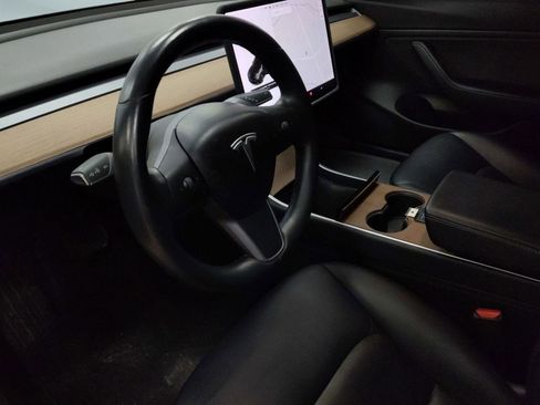 Used 2018 Tesla Model 3 Long Range image 4