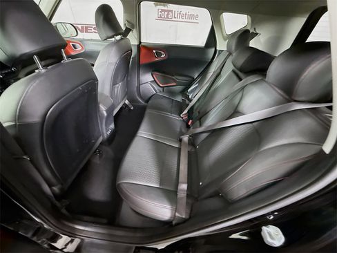 Used 2023 Kia Soul GT-Line image 27