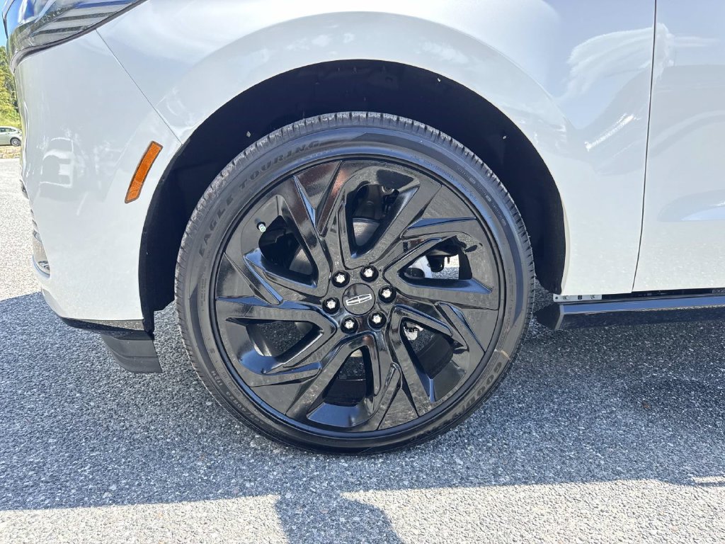 New 2027 Lincoln Navigator Black Label AWD/4WD image 10