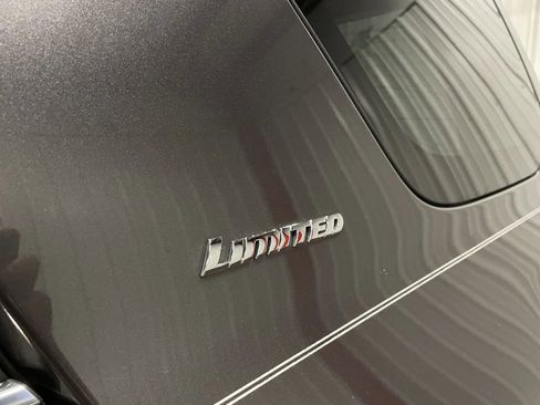 Used 2019 Toyota 4Runner Limited image 14