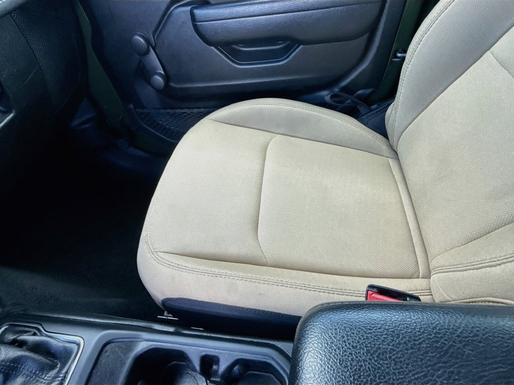 Certified 2022 Jeep Wrangler Sport AWD/4WD image 18