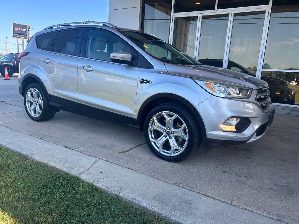 Used 2019 Ford Escape Titanium AWD/4WD image 2