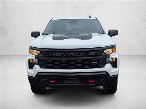 Used 2023 Chevrolet Silverado 1500 Custom Trail Boss AWD/4WD image 2