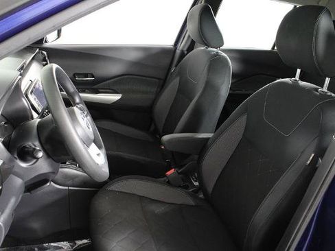 Certified 2019 Nissan Kicks SV image 18