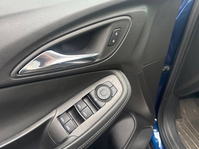 Used 2023 Buick Encore GX Preferred w/ Cold Weather Comfort Package AWD/4WD image 11