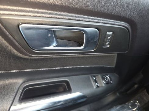 Used 2021 Ford Mustang Coupe RWD image 11