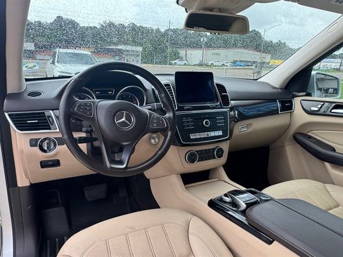 Used 2018 Mercedes-Benz GLE 350 w/ Premium 1 Package image 9