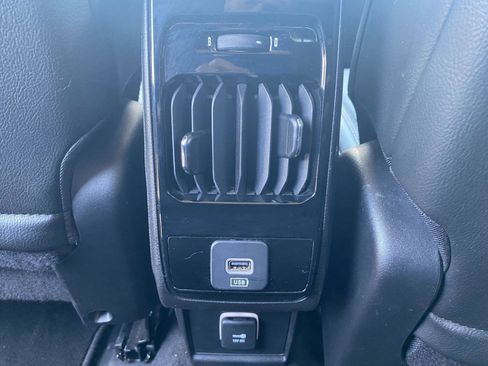 Used 2022 Jeep Compass Limited AWD/4WD image 31