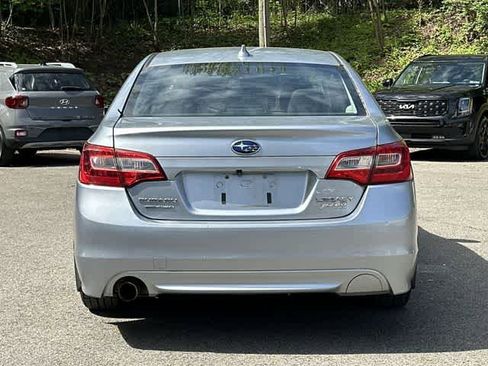 Used 2017 Subaru Legacy 2.5i Premium AWD/4WD image 4