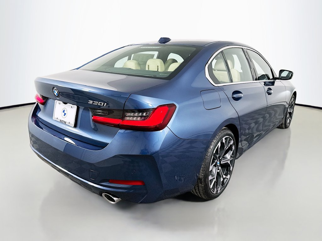Used 2026 BMW 330i Sedan w/ Premium Package RWD image 5