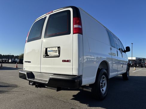 New 2025 GMC Savana 2500 w/ Driver Convenience Package image 10