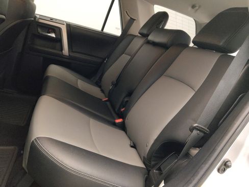 Used 2015 Toyota 4Runner SR5 Premium image 18