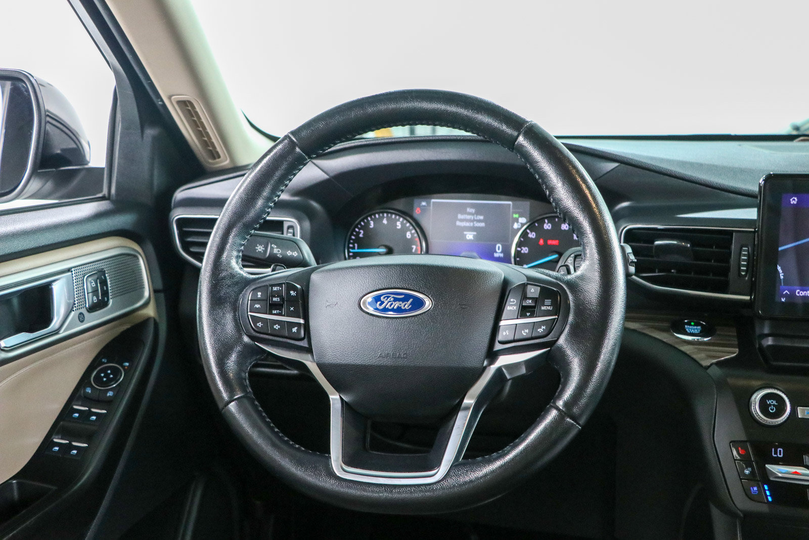 Used 2020 Ford Explorer Limited RWD image 12